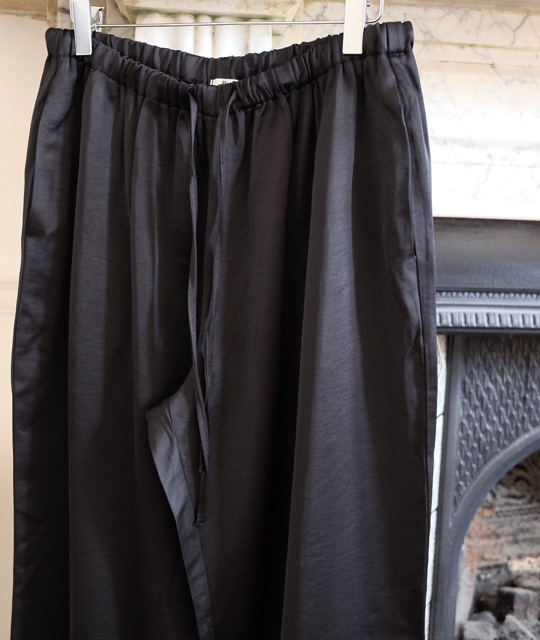 Black relaxed pants